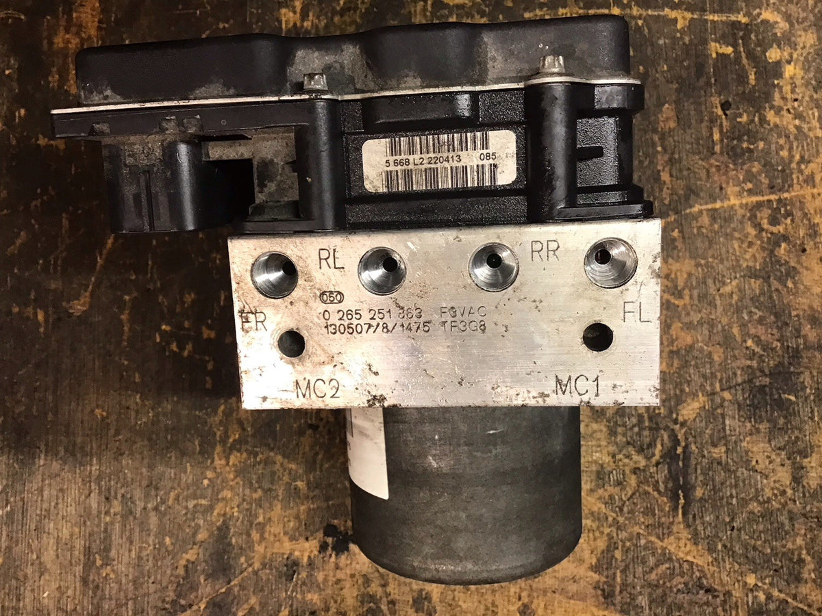 HONDA JAZZ MK3  ABS PUMP MODULE 57110 TF3 G820 M2 0265251863 2009 201411