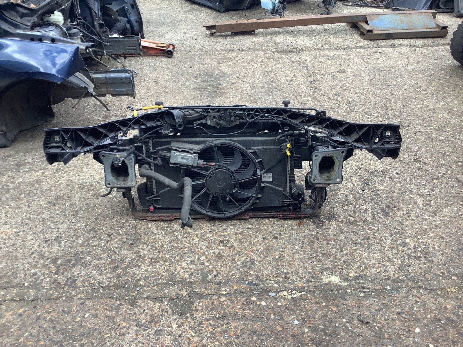 FORD FOCUS MK3 1.6 PETROL FRONT SLAM PANEL RADIATOR 2011 20150