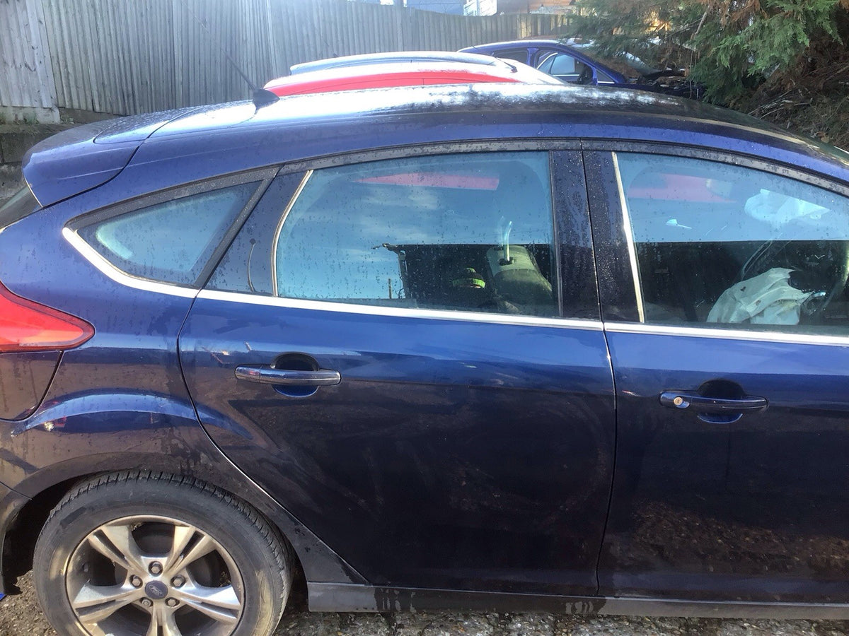 FORD FOCUS MK3 DRIVERS SIDE O/S REAR  DOOR INK BLUE METALLIC  2011 20184