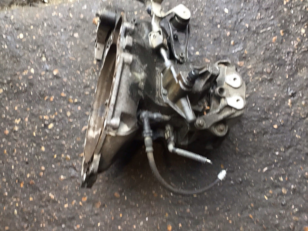 VAUXHALL CORSA C 1.2 PETROL GEARBOX  5 SPEED MANUAL F13C394 2001 20061