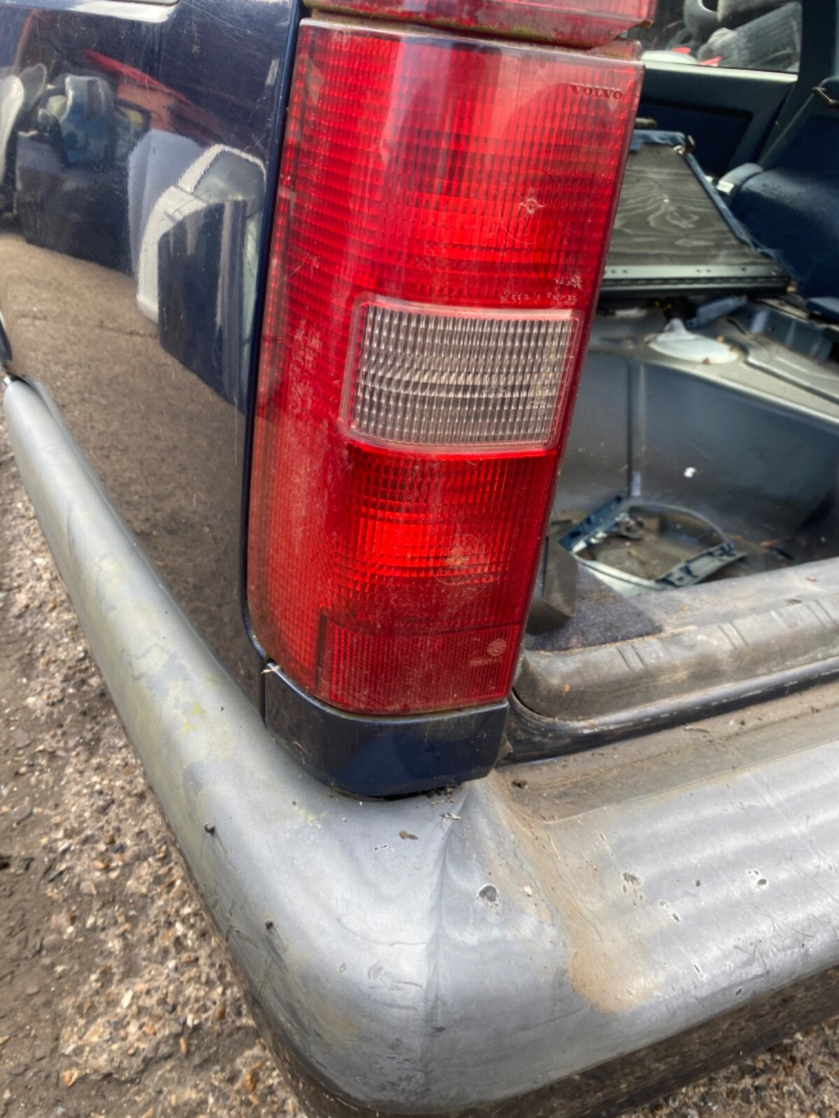 VOLVO 850 ESTATE PASSENGER'S SIDE N/S REAR LIGHT LOWER PART 1992 19972