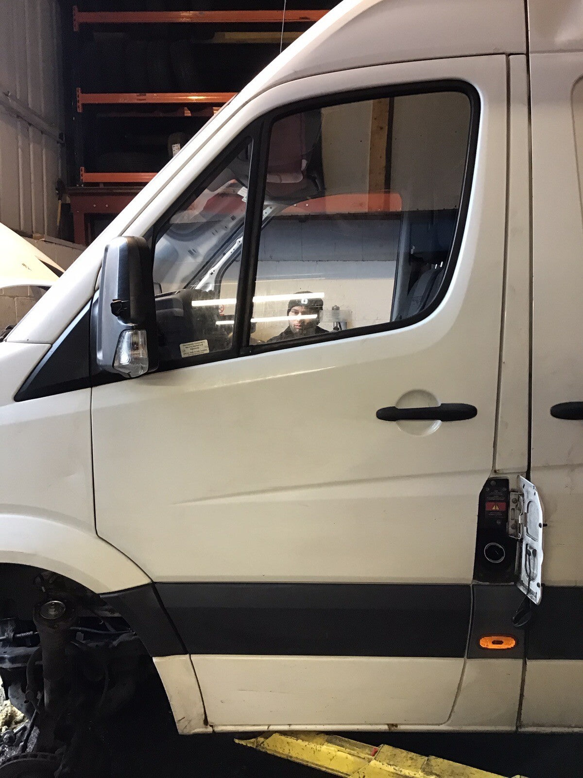 MERCEDES SPRINTER W906 PASSENGER'S SIDE N/S FRONT DOOR IN WHITE 2006 20160