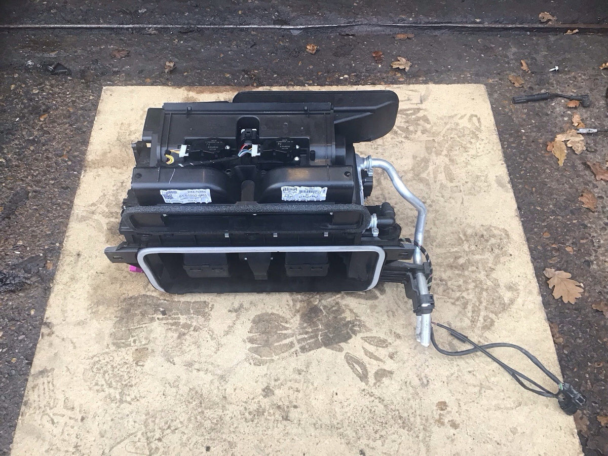 MAN TGX E6 HEATER MATRIX WITH MOTOR 81.61900 64611