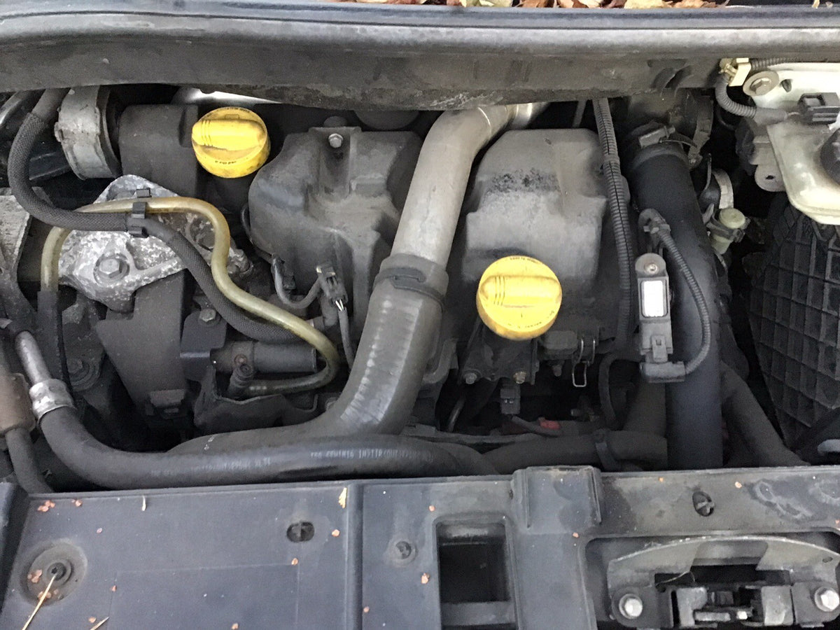 RENAULT SCENIC 1.5 TDCI DIESEL ENGINE K9K832  2009 20121