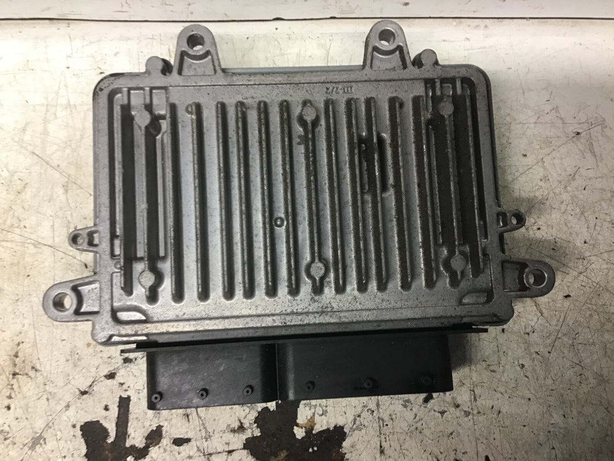 MERCEDES B CLASS W245 ENGINE ECU CONTROL UNIT A6401506734 BOSCH 0281015113 05 110