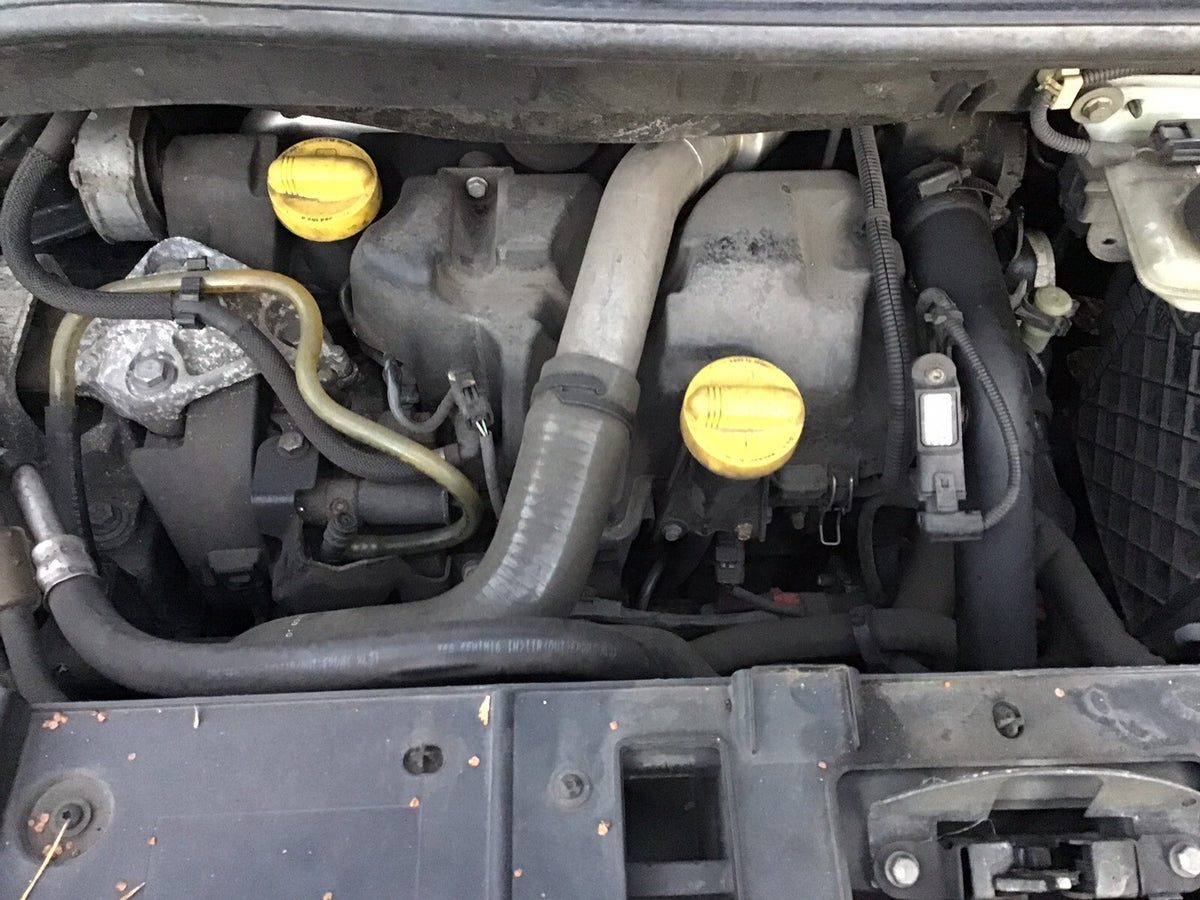 RENAULT SCENIC 1.5 TDCI DIESEL ENGINE K9K832  2009 20123