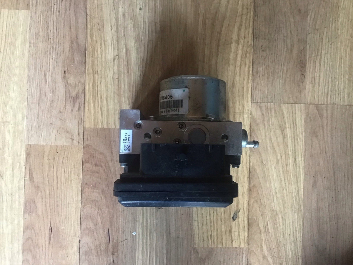 NISSAN JUKE J15 ABS PUMP MODULE TD8405 2012 20183