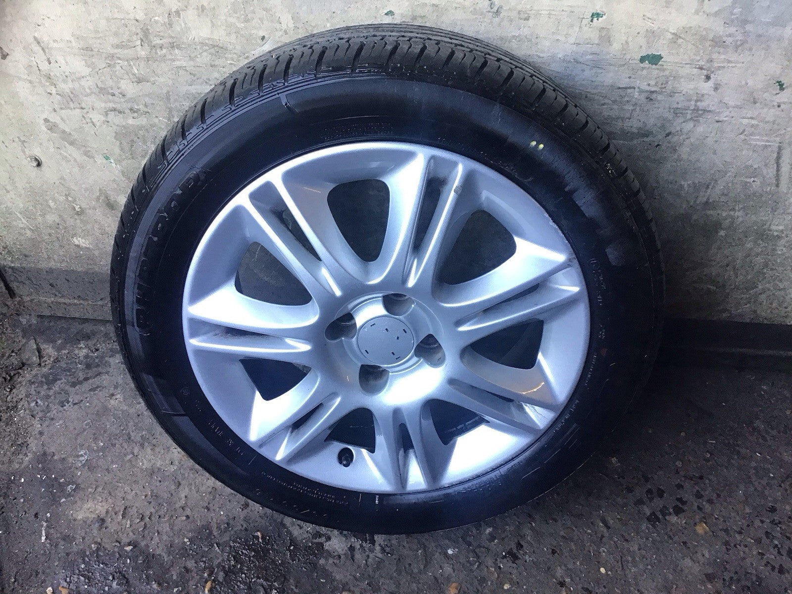 VAUXHALL CORSA ALLOY WHEEL 16'' OPO33 AND TYRE 195X55X16 2006 20141