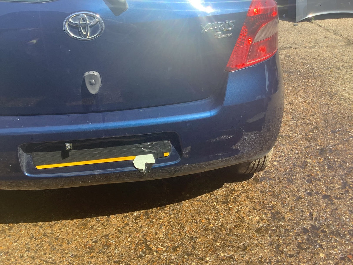 TOYOTA YARIS MK2 REAR BUMPER LEXUS DARK BLUE 8P4 3 DOOR 2006 20109