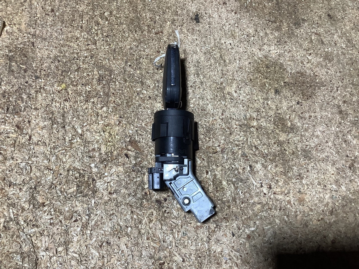 PEUGEOT 208 IGNITION BARREL LOCK AND KEY 3854600 2013 20182