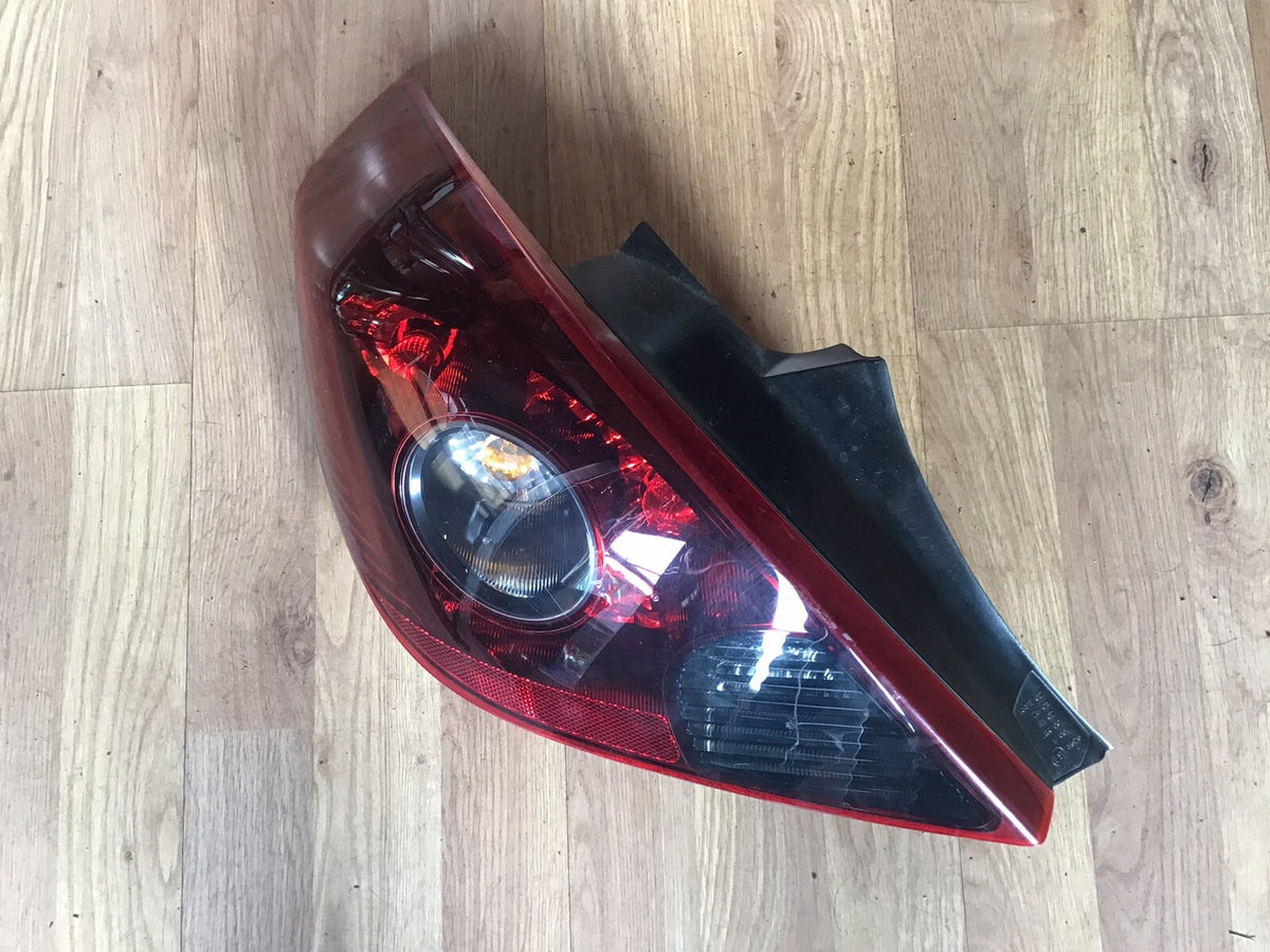 VAUXHALL CORSA D PASSENGER'S SIDE N/S REAR LIGHT 13242813 3 DOOR 2007 20141