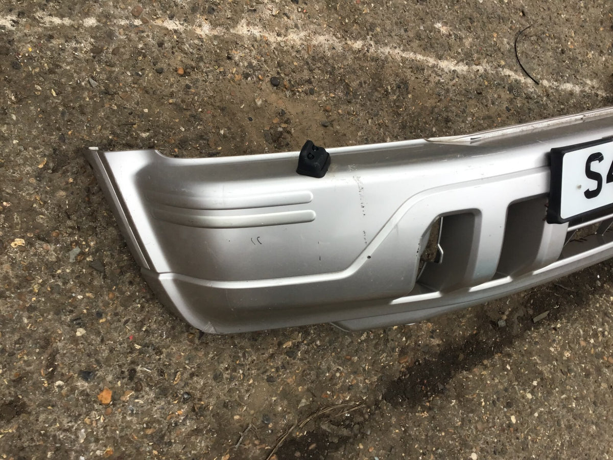 HONDA CR V MK1 FRONT BUMPER IN SILVER 1995 20015