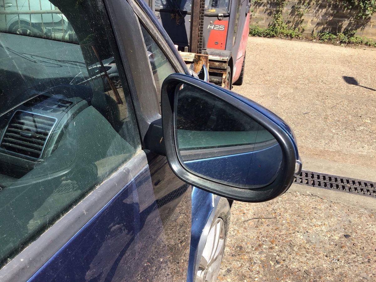 VOLKSWAGEN TOURAN DRIVER'S SIDE O/S DOOR MIRROR PACIFIC BLUE LA5J 2010 20156