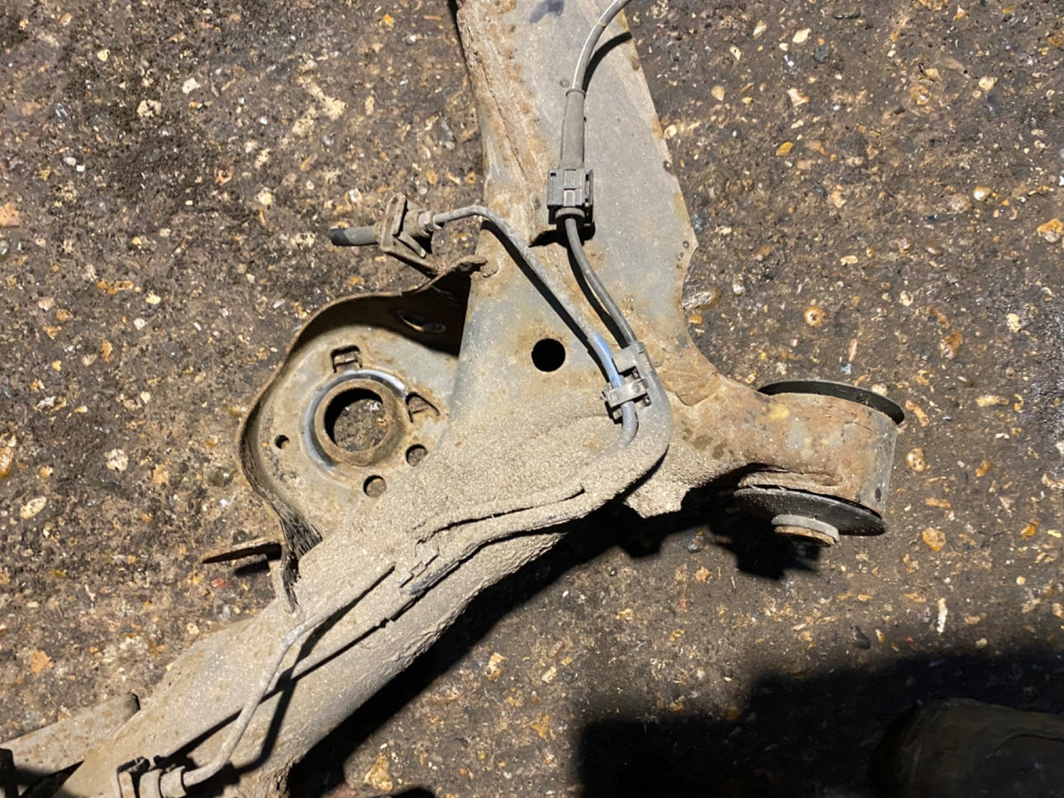 HONDA JAZZ MK2 REAR AXLE DISK BRAKES WITH ABS 2002 20085