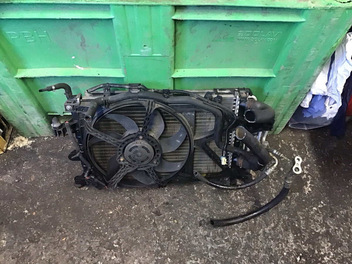 VAUXHALL CORSA C 1.0L  PETROL RADIATOR FAN COWLING 13189080 2001 20064