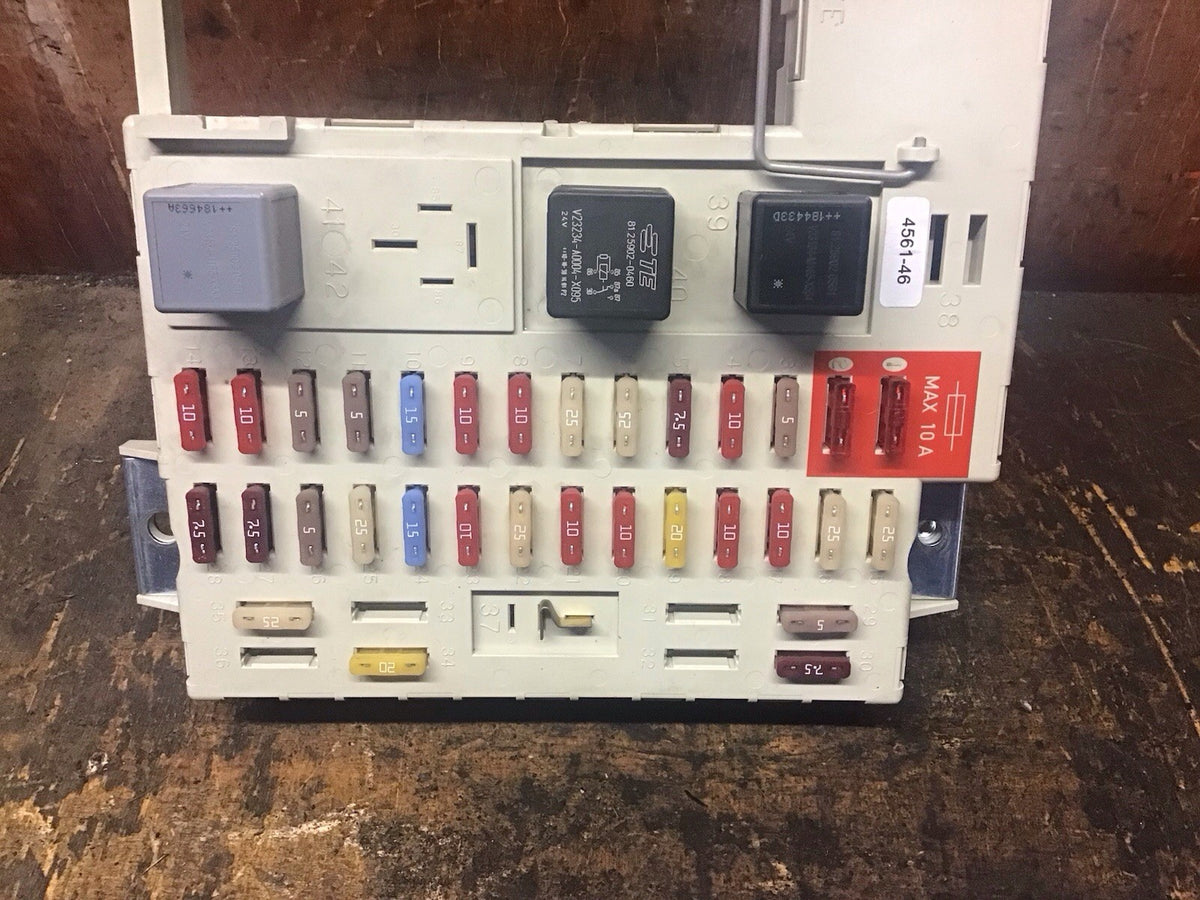 MAN TGX TGS FUSE BOX 81.25444.6074 EURO 6 2015 20209