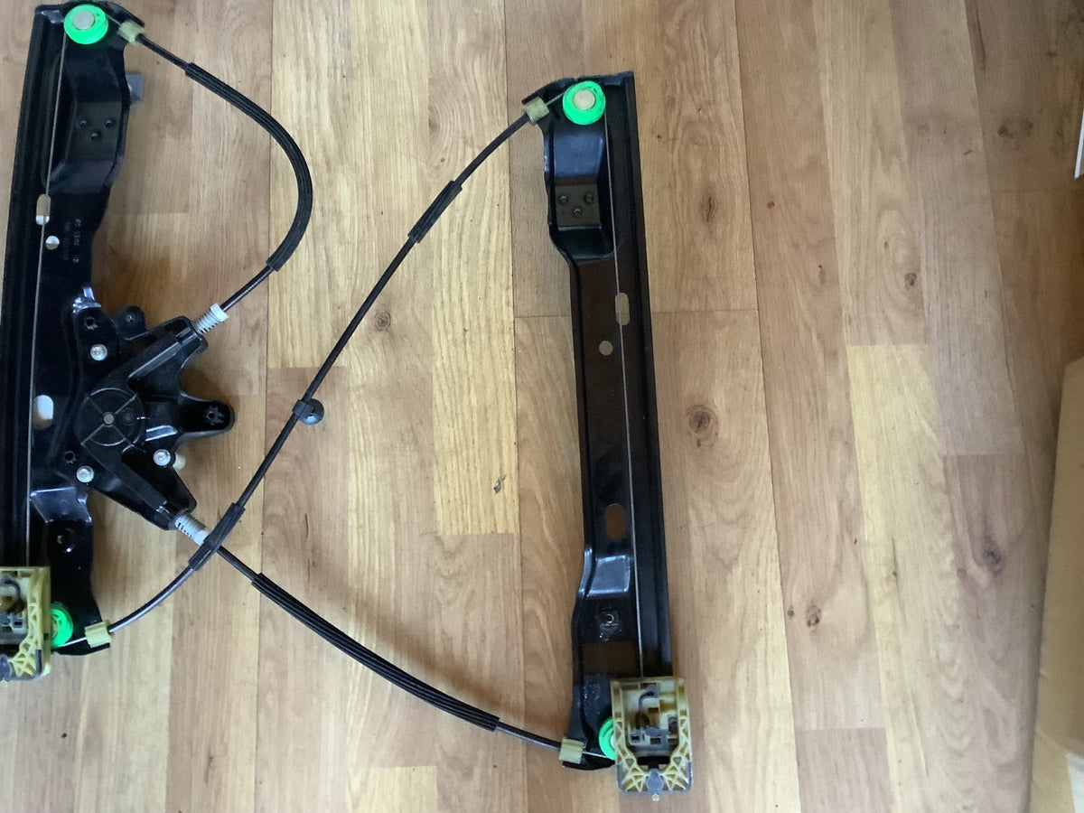 FORD FOCUS MK3 WINDOW REGULATOR DRIVER O/S SIDE ELECTRIC BM51 A23200 BC 2011 189