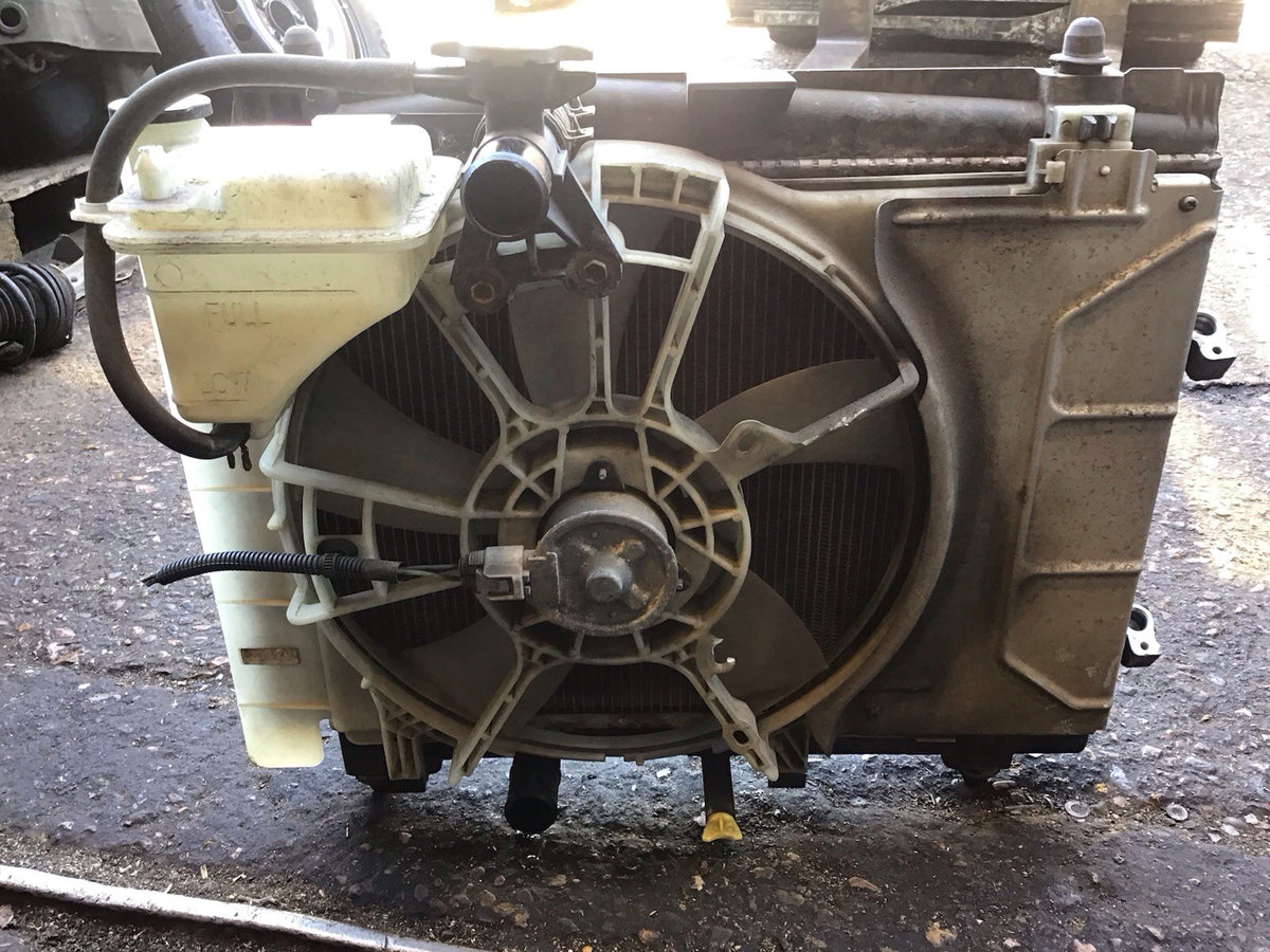 TOYOTA YARIS MK2 PETROL RADIATOR FAN MF4422134 3180 2006 20101