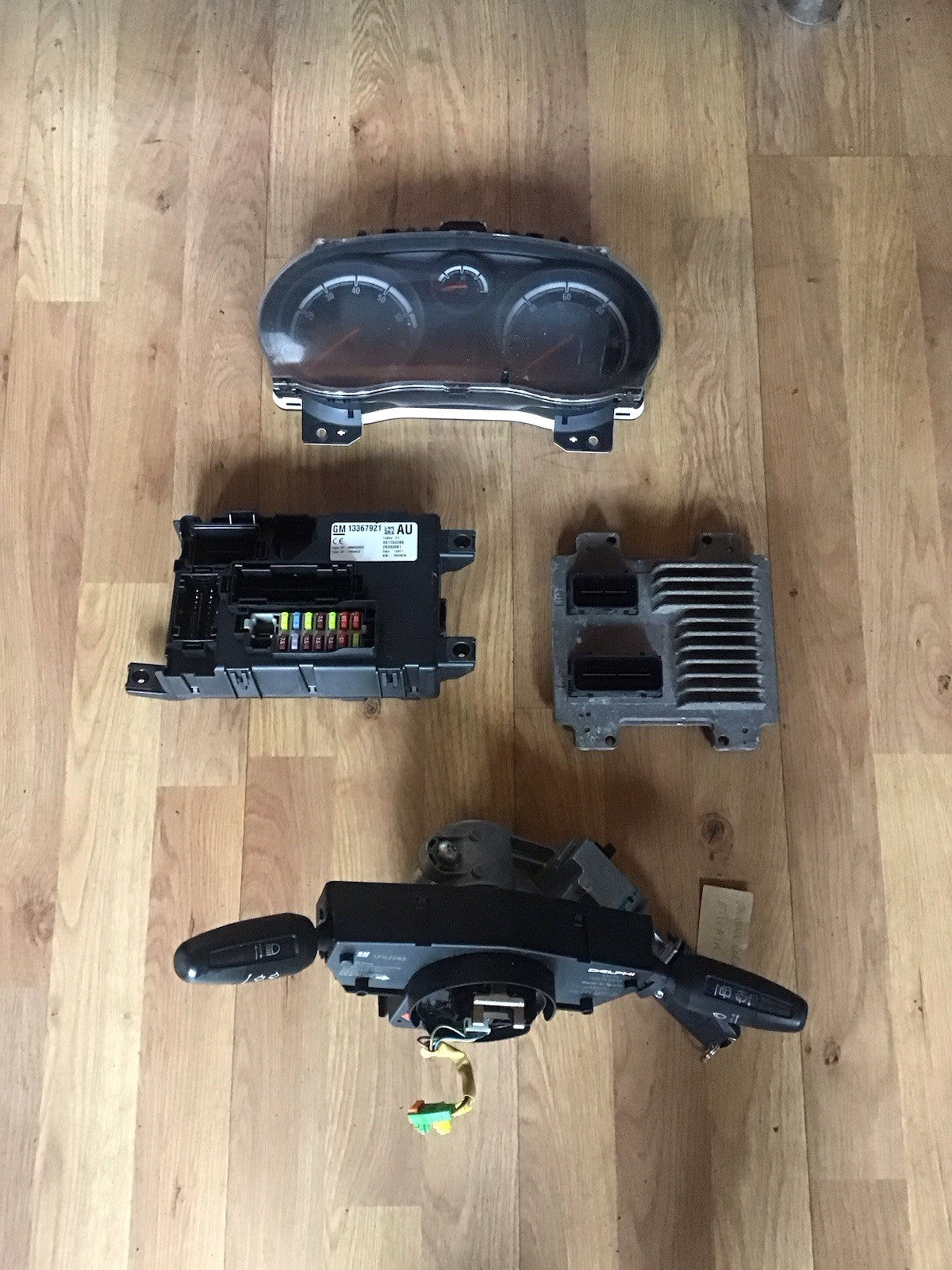 VAUXHALL CORSA D 1.4 PETROL ECU KIT 55582039 AA24 2010 20141