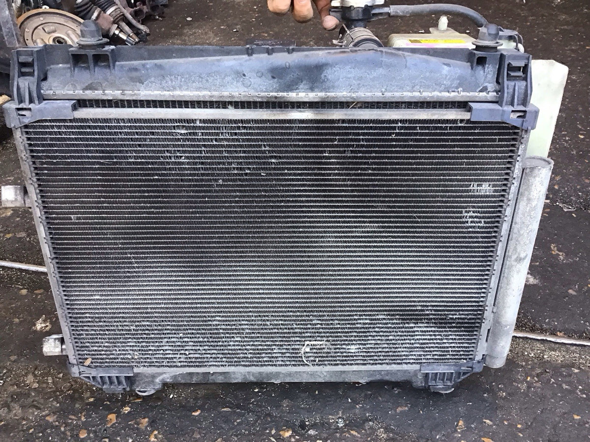 TOYOTA YARIS MK2 PETROL RADIATOR FAN MF4422134 3180 2006 20104