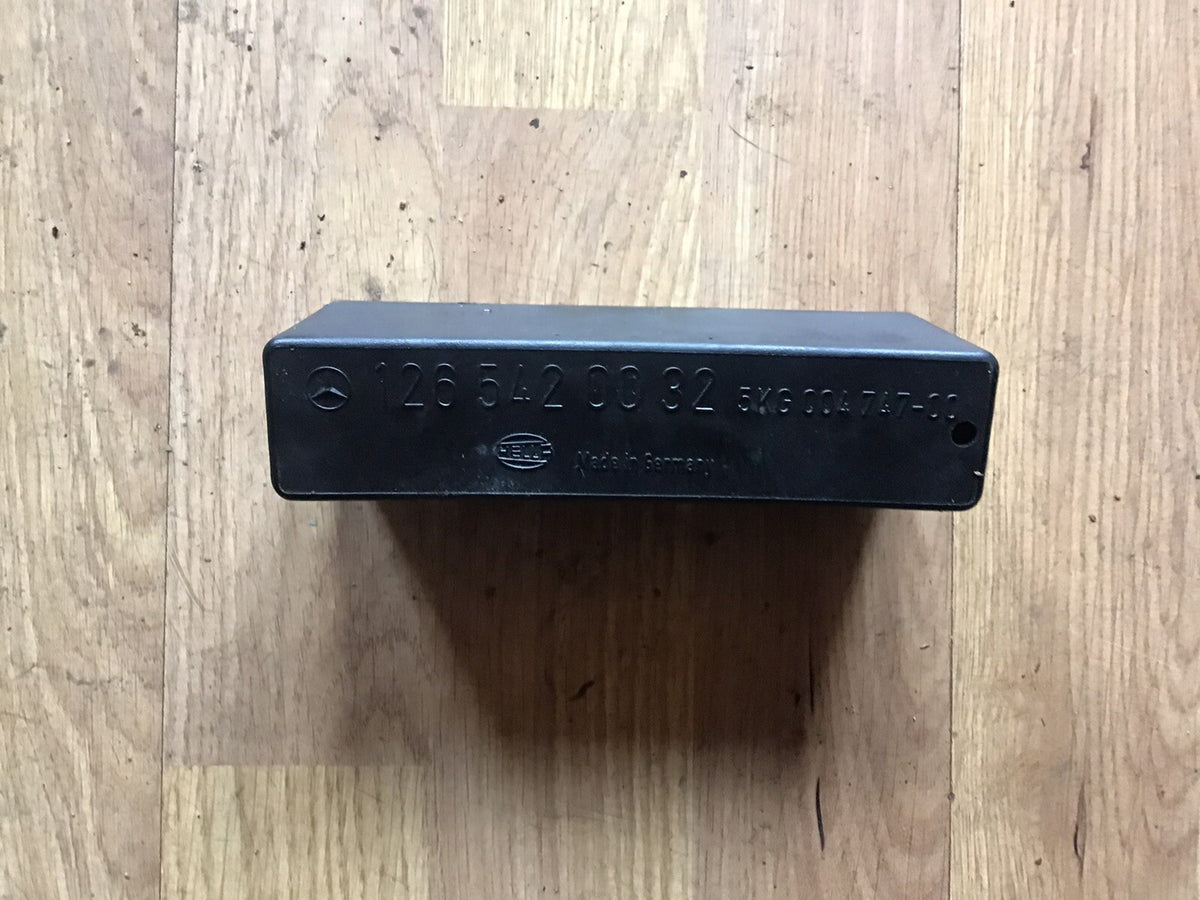 MERCEDES 560 SEC W126 HEADLIGHT CONTROL RELAY 1265420032 1986 19917