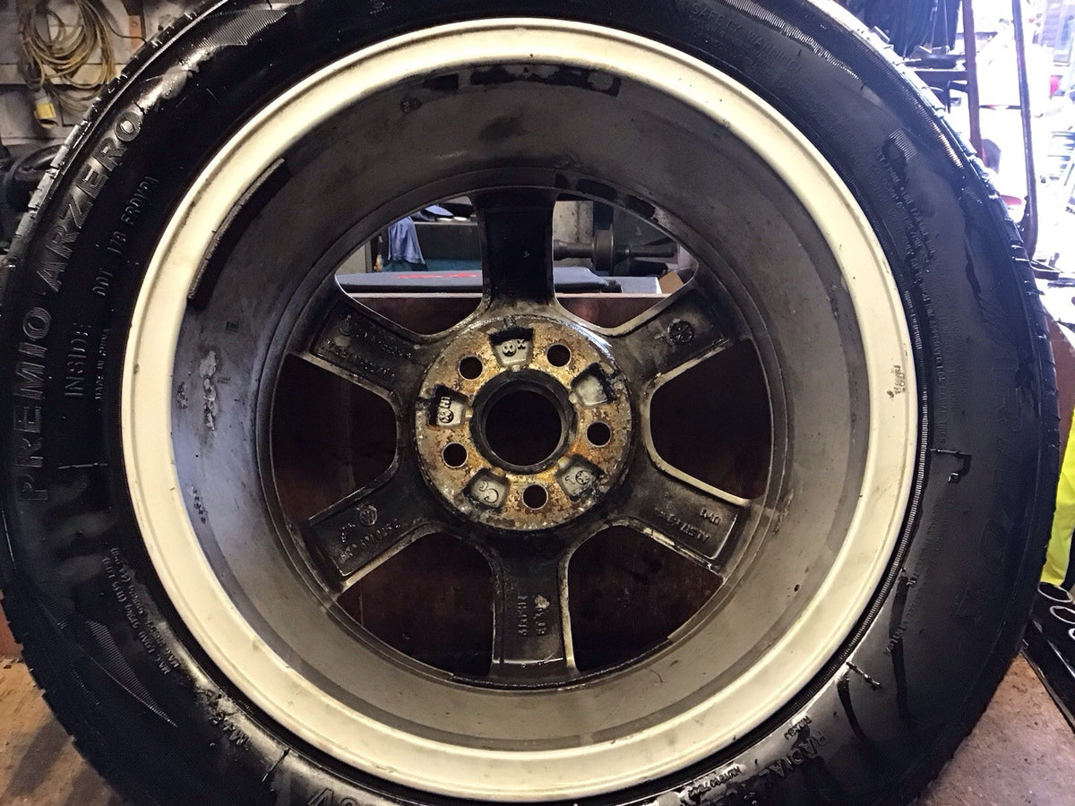 VOLKSWAGEN POLO 6R  ALLOY WHEEL 15" 6R0601025C  TYRE 195X55X15 2009 20176