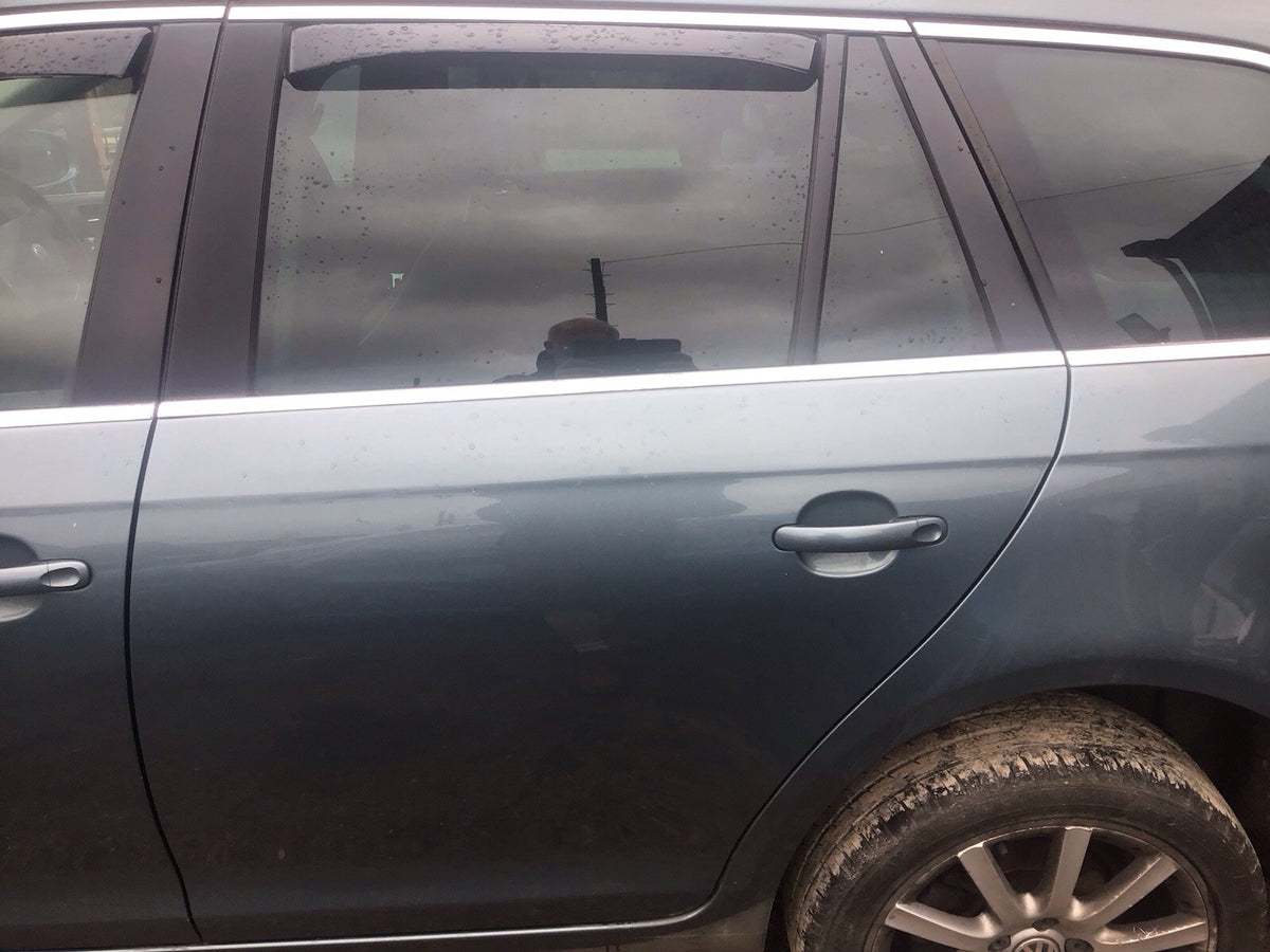 VOLKSWAGEN GOLF MK5 MK6 ESTATE PASSENGER'S SIDE REAR DOOR  LA6R 2007 20131