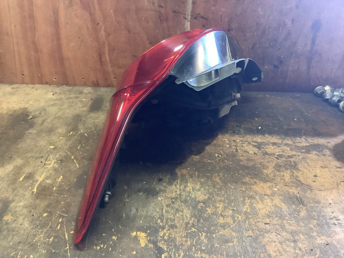 FORD KA DRIVER'S SIDE O/S REAR LIGHT REAR LIGHT CLUSTER  2008 20166