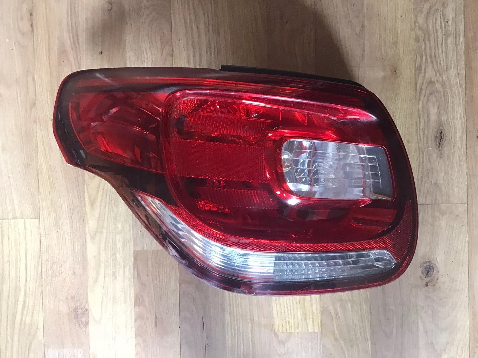 CITROEN DS3 PASSENGER'S SIDE N/S REAR LIGHT 9683116380 2010 20150