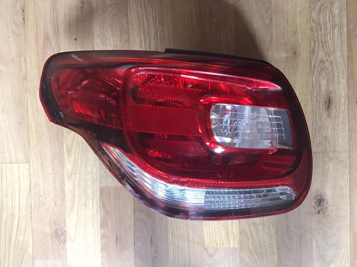 CITROEN DS3 PASSENGER'S SIDE N/S REAR LIGHT 9683116380 2010 20150