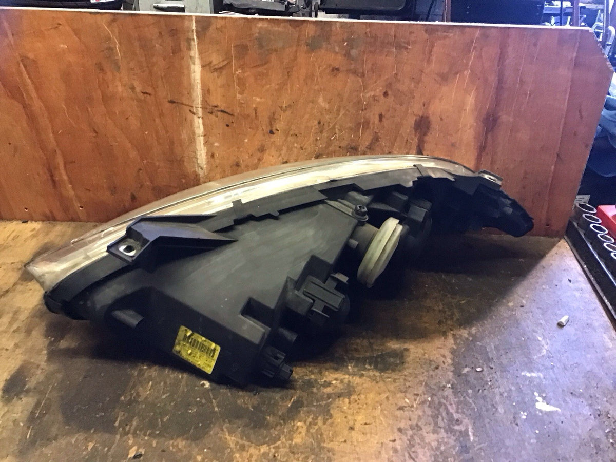 MERCEDES W169 DRIVER'S SIDE O/S HEADLIGHT A1698200461 2006 20127
