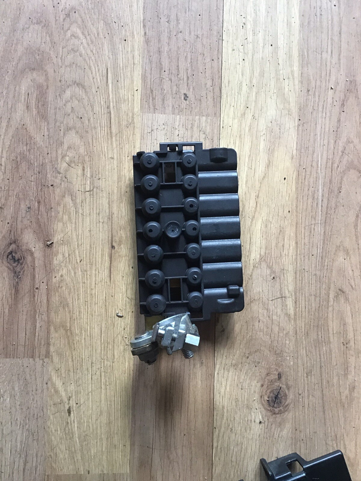 MERCEDES SPRINTER 906 BATTERY FUSE BOX A0015456403 2006 20097