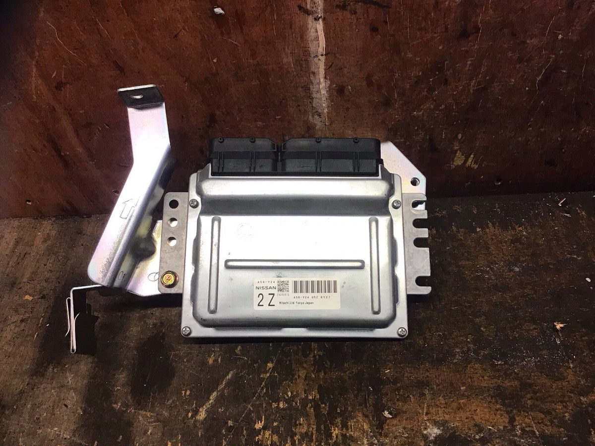 NISSAN X TRIAL T30 2.5 ECU ENGINE CONTROL A56 Y24 2001 20070