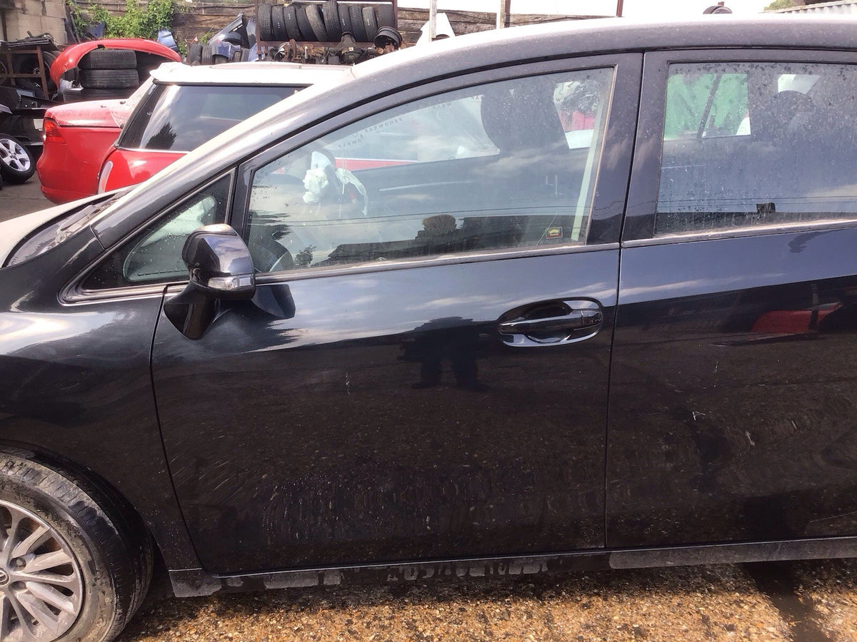 TOYOTA VERSO PASSENGER'S SIDE N/S FRONT DOOR ECLIPSE BLACK CODE 209 2013 20182