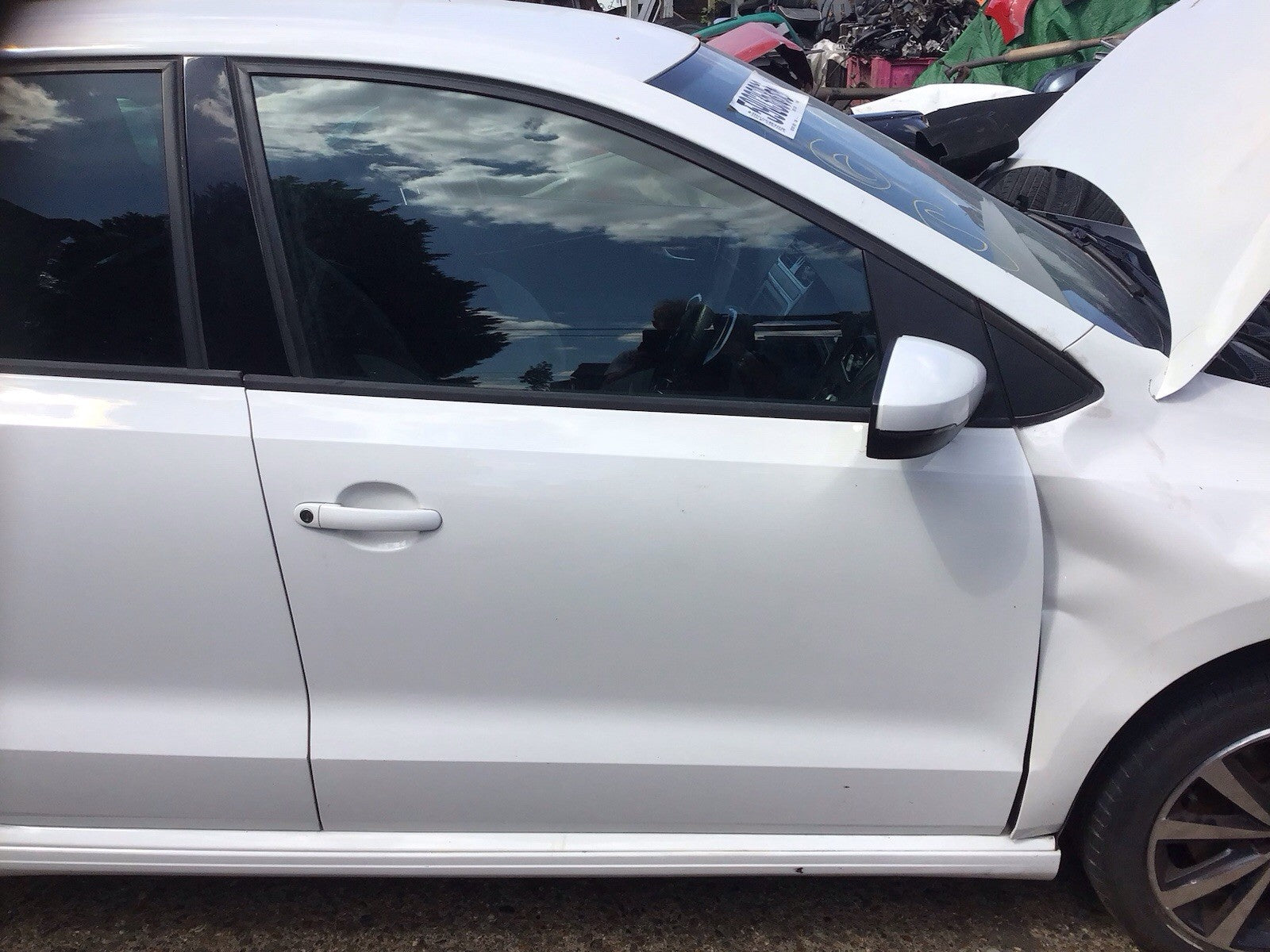 VOLKSWAGEN POLO 6R DRIVER'S SIDE O/S FRONT DOOR CANDY WHITE LB9A 2009 20170