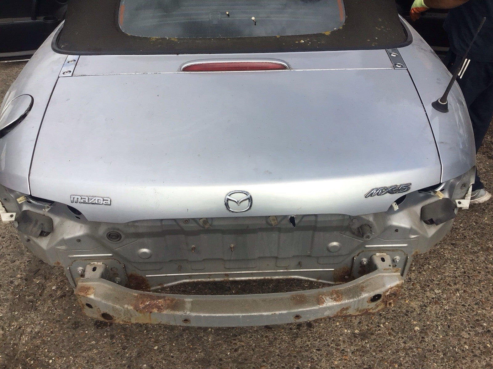 MAZDA MX5 BOOT LID TAILGATE HATCH IN SILVER  METALLIC 2005 20150