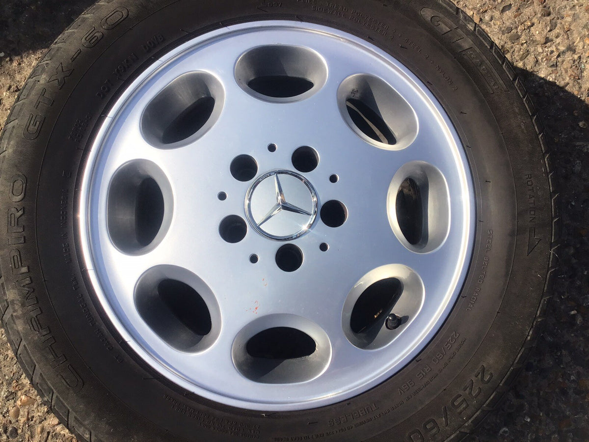 MERCEDES S CLASS W126 ALLOY WHEEL 15'' TYRE 8 HOLE 225X60X15 1980 19913