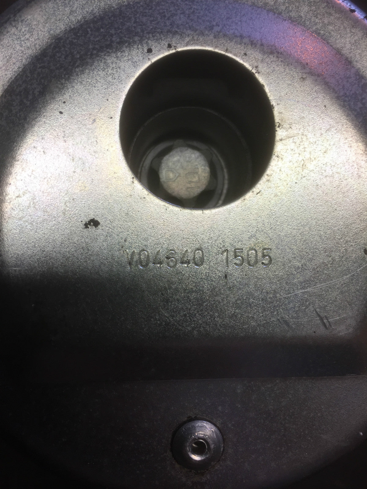 2004 VAUXHALL VECTRA 1.9 DIESEL GEARBOX MOUNT P/N: V04640 15052