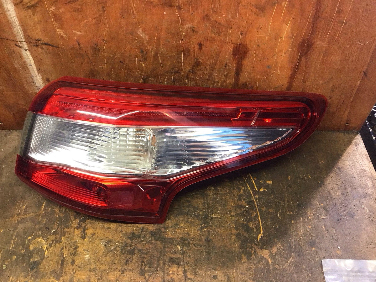 NISSAN QASHQAI J11E DRIVER'S SIDE O/S OUTER REAR LIGHT 2013 201711