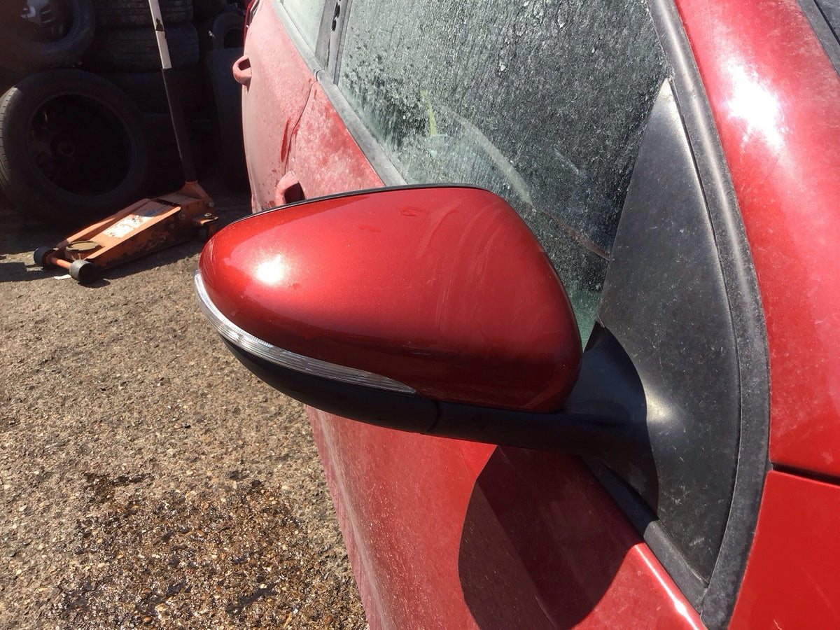 VOLKSWAGEN GOLF MK6 DRIVER'S SIDE MIRROR AMARYLLIS RED CODE LA3S 2009 20126