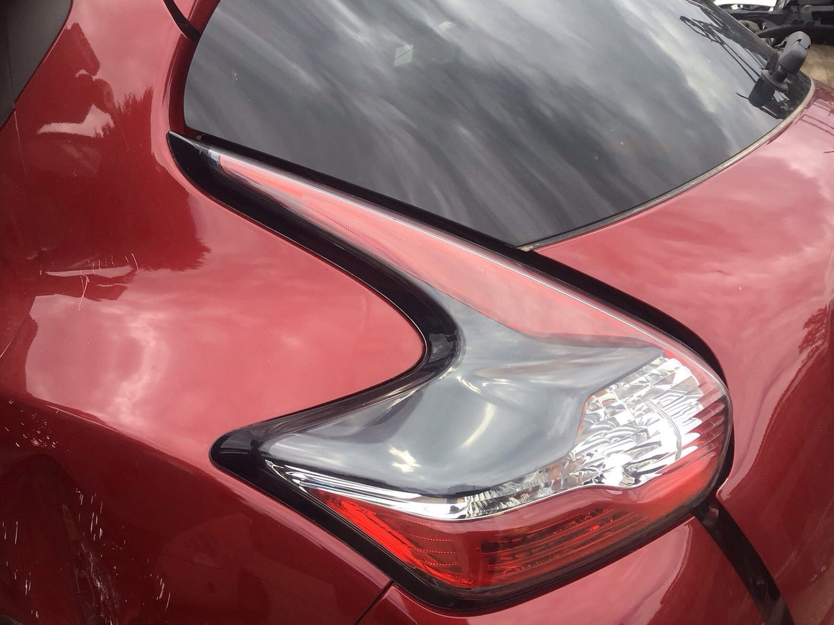 NISSAN JUKE PASSENGER SIDE N/S REAR LIGHT CLUSTER 2012 20182