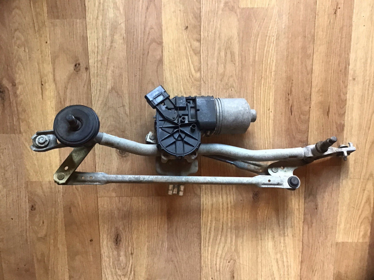 PEUGEOT PARTNER FRONT WIPER MOTOR AND LINKAGE 0390241621 2010 20165