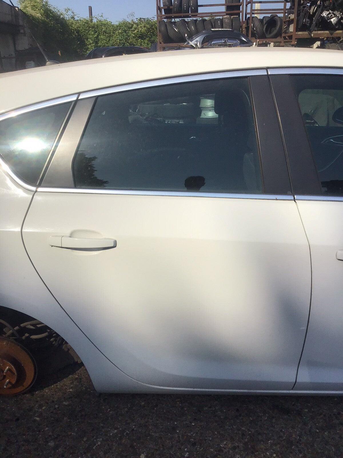 VAUXHALL ASTRA J DRIVER'S SIDE O/S REAR DOOR SUMMIT WHITE Z40R 2010 20143