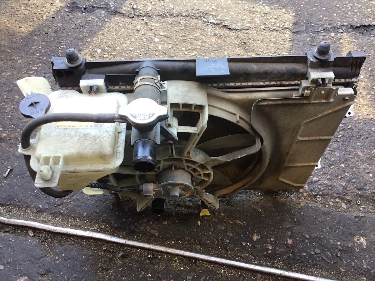 TOYOTA YARIS MK2 PETROL RADIATOR FAN MF4422134 3180 2006 20109