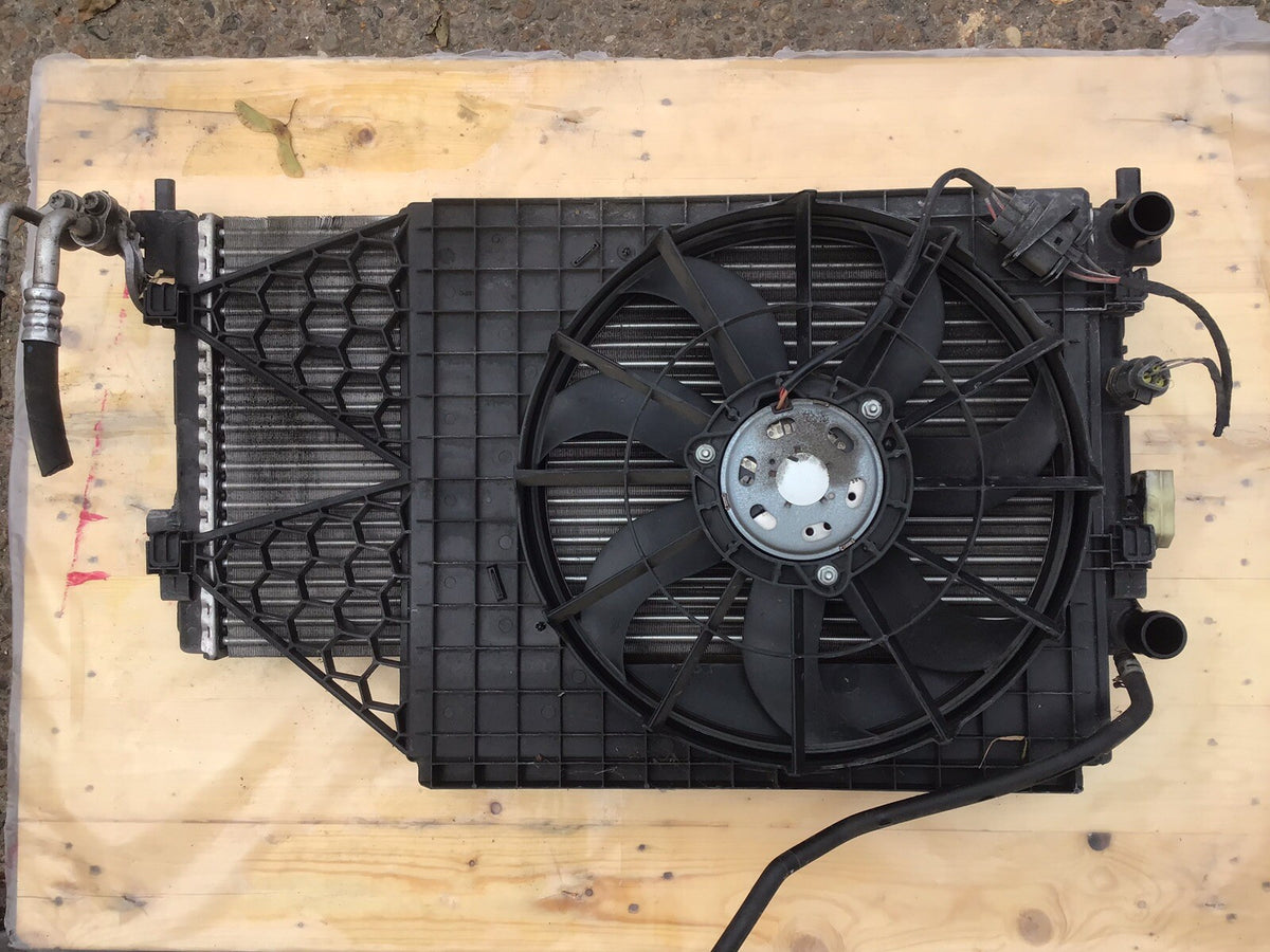 VOLKSWAGEN POLO 6R RADIATOR PACK RADIATOR FAN 6R0820411D 1.2 PETROL 2009 20151