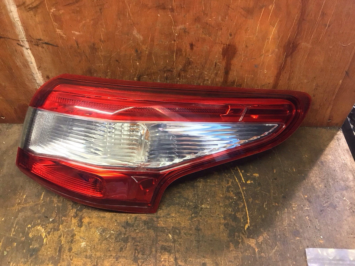 NISSAN QASHQAI J11E DRIVER'S SIDE O/S OUTER REAR LIGHT 2013 20179