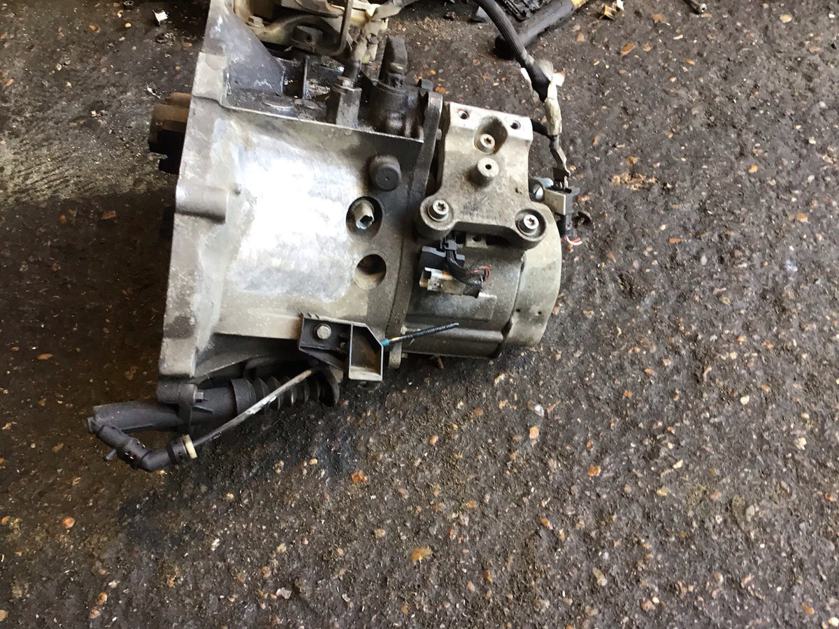 CITROEN DS3 PEUGEOT 208 1.2 TURBO GEARBOX 5 SPEED MANUAL CODE 20ET25  2013 20185