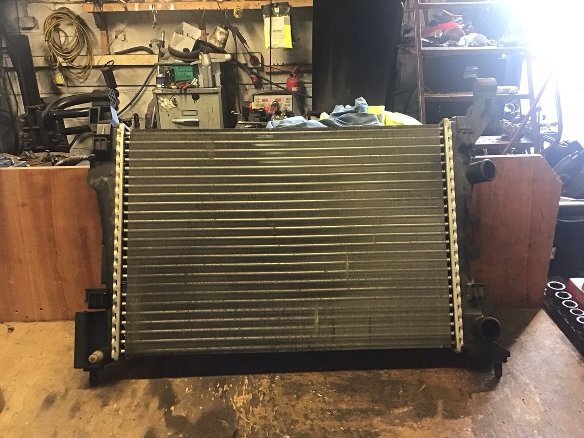 VAUXHALL CORSA D 1.2 1.4 PETROL RADIATOR 55701408 06 102