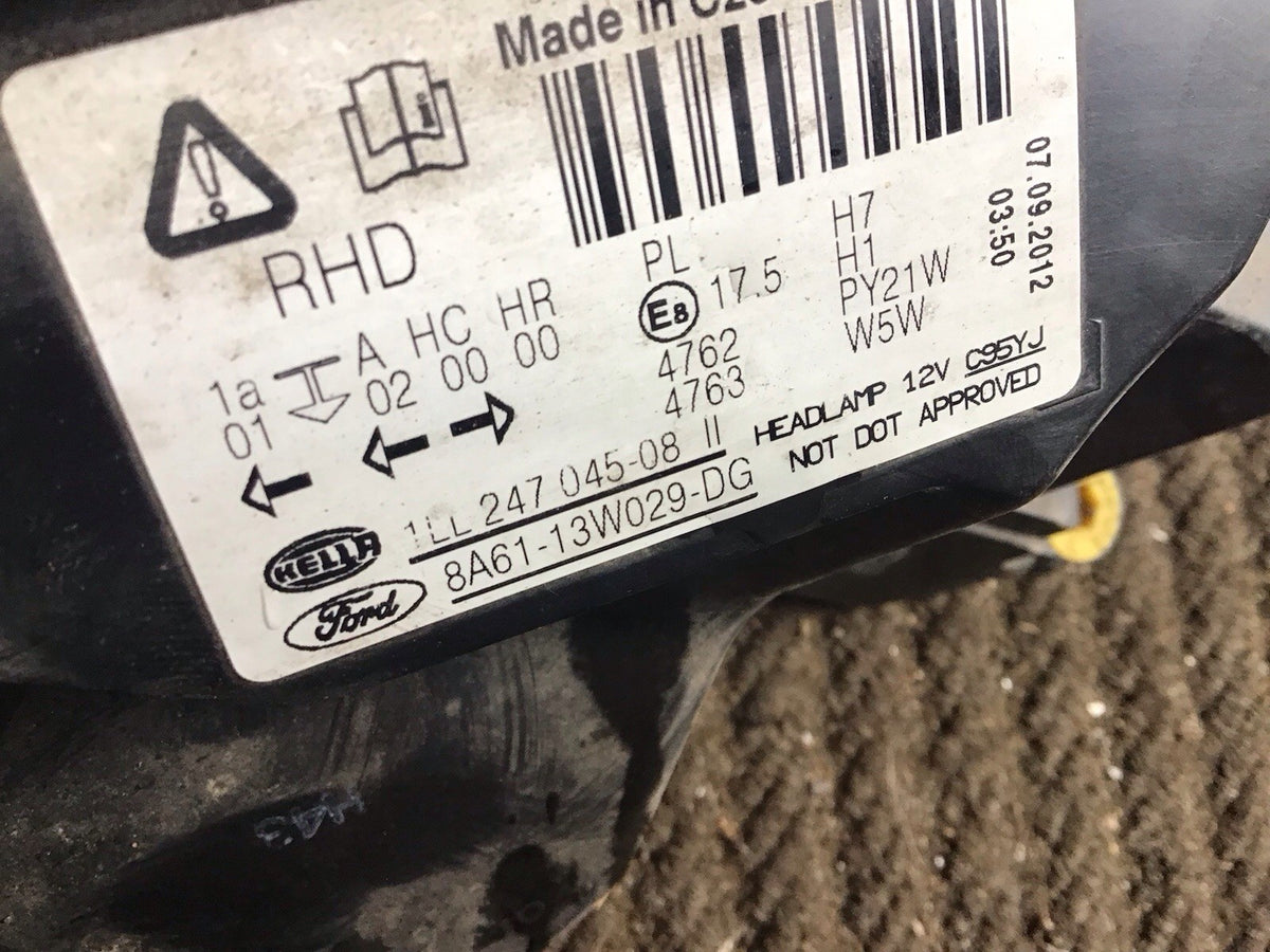 FORD FIESTA MK7 HEADLIGHT DRIVERS SIDE O/S 8A61 13W029 DG 2008 20128