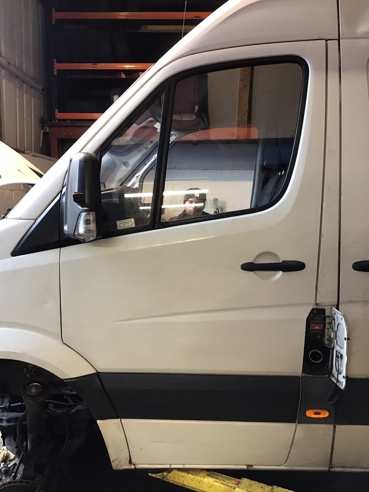 MERCEDES SPRINTER W906 PASSENGER'S SIDE N/S FRONT DOOR IN WHITE 2006 20161